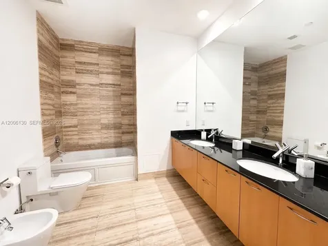 15811 Collins Avenue Sunny Isles Beach FL 33160