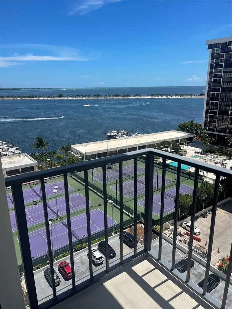 1901 Brickell Avenue Miami FL 33129