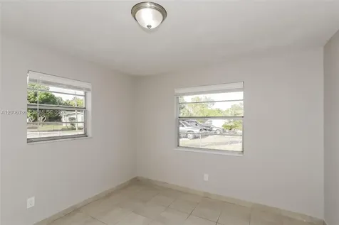 18931 NW 33rd Place Miami Gardens FL 33056