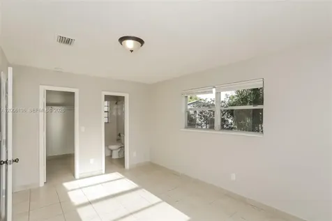 18931 NW 33rd Place Miami Gardens FL 33056