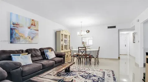 4000 NW 44th Avenue Lauderdale Lakes FL 33319