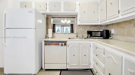4000 NW 44th Avenue Lauderdale Lakes FL 33319