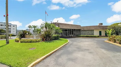 4000 NW 44th Avenue Lauderdale Lakes FL 33319
