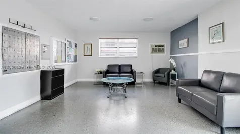 4000 NW 44th Avenue Lauderdale Lakes FL 33319