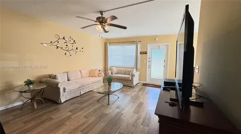 1044 Harwood D Deerfield Beach FL 33442