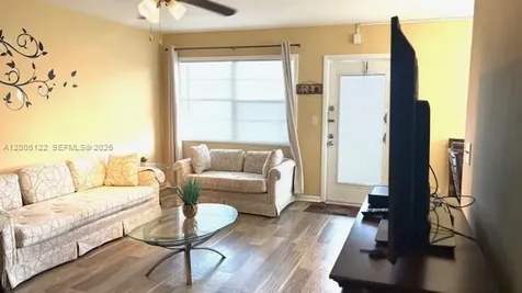 1044 Harwood D Deerfield Beach FL 33442