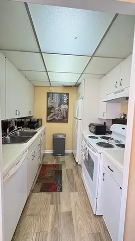 1044 Harwood D Deerfield Beach FL 33442