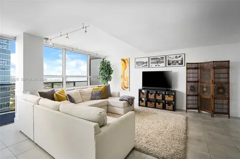 600 NE 36th Street Miami FL 33137