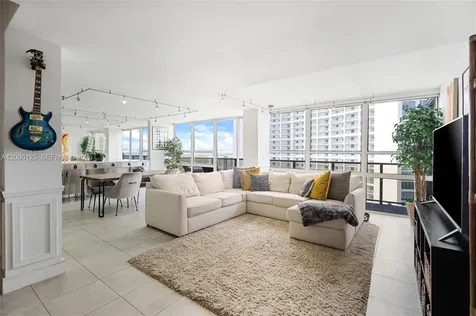 600 NE 36th Street Miami FL 33137