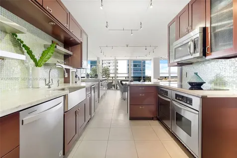 600 NE 36th Street Miami FL 33137