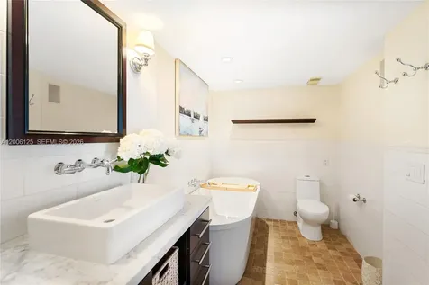 600 NE 36th Street Miami FL 33137