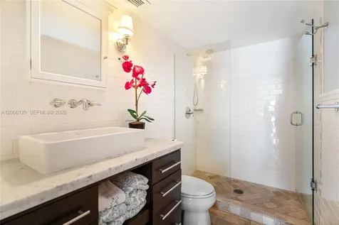600 NE 36th Street Miami FL 33137