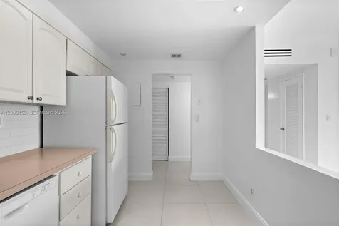 19390 Collins Avenue Sunny Isles Beach FL 33160