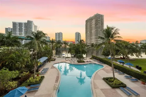 19390 Collins Avenue Sunny Isles Beach FL 33160
