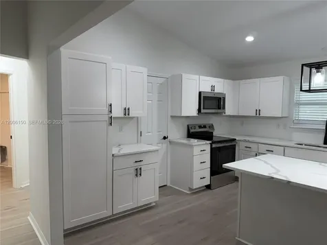2020 NE 11th Place Ocala FL 34470