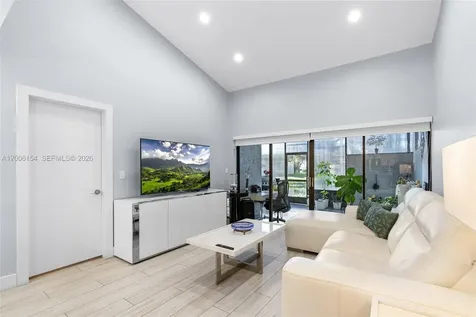 1064 NW 97th Avenue Pembroke Pines FL 33024