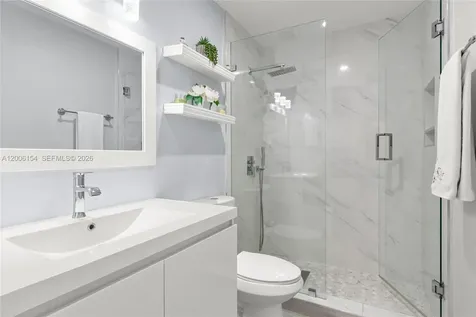 1064 NW 97th Avenue Pembroke Pines FL 33024