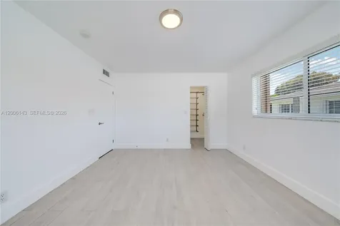 8048 SW 80 Avenue Miami FL 33143