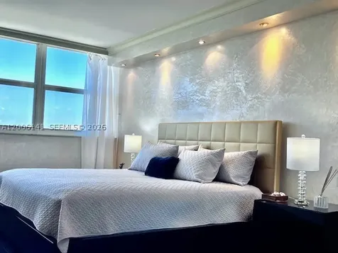 1904 S Ocean Dr Seasonal Hallandale Beach FL 33009