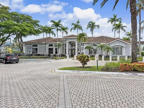 9615 NW 1st Court Pembroke Pines FL 33024