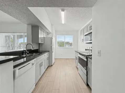 9615 NW 1st Court Pembroke Pines FL 33024