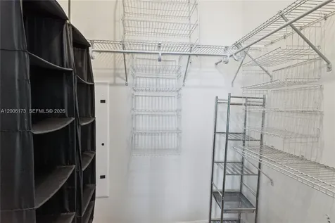 185 SW 7th Street Miami FL 33130