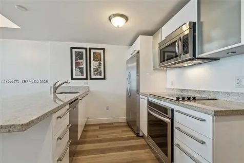 185 SW 7th Street Miami FL 33130