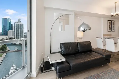 185 SW 7th Street Miami FL 33130