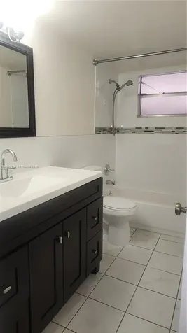 13707 Kendale Lakes Circle Miami FL 33183