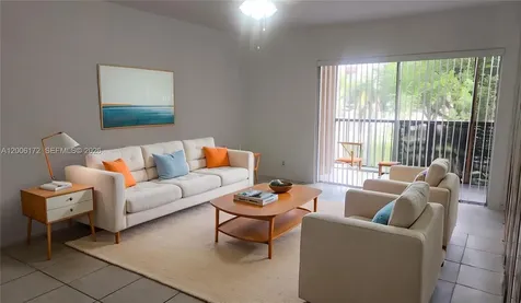 13707 Kendale Lakes Circle Miami FL 33183