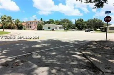 190 NE 90th Street El Portal FL 33138