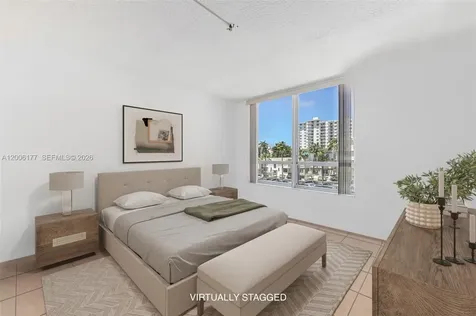 2642 Collins Avenue Miami Beach FL 33140