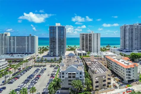 2642 Collins Avenue Miami Beach FL 33140