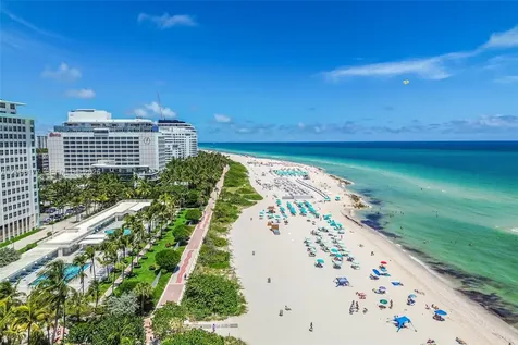 2642 Collins Avenue Miami Beach FL 33140