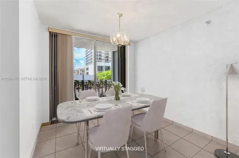 2642 Collins Avenue Miami Beach FL 33140