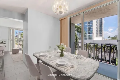 2642 Collins Avenue Miami Beach FL 33140