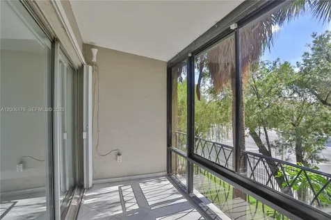 10 NW 87th Avenue Miami FL 33172