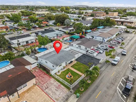 1132 W 71st Street Hialeah FL 33014