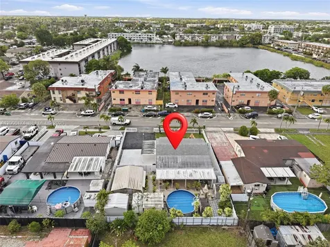 1132 W 71st Street Hialeah FL 33014