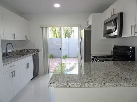 7921 SW 152 Avenue Miami FL 33193