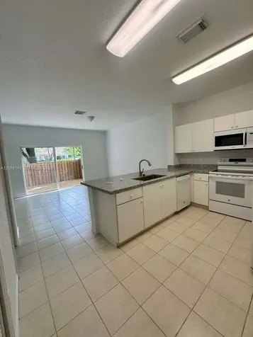 10760 NW 82nd Terrace Doral FL 33178