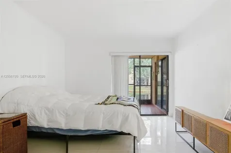 183 Lakeview Drive Weston FL 33326