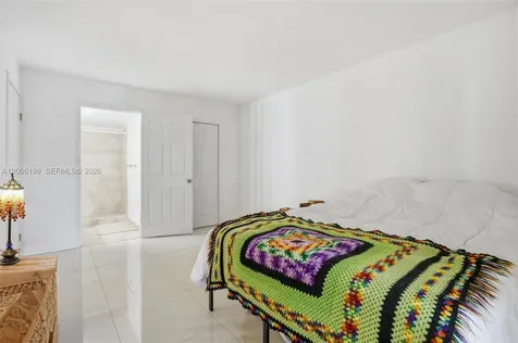 183 Lakeview Drive Weston FL 33326