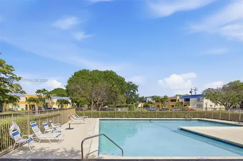 183 Lakeview Drive Weston FL 33326
