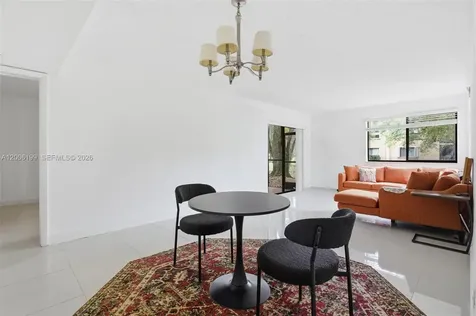 183 Lakeview Drive Weston FL 33326