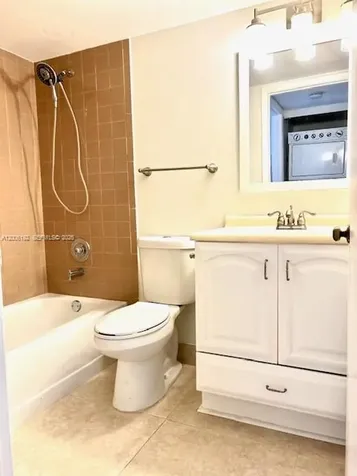 871 NE 207th Terrace Miami FL 33179