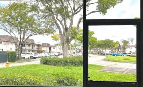 871 NE 207th Terrace Miami FL 33179