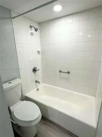 9405 SW 76th Street Miami FL 33173