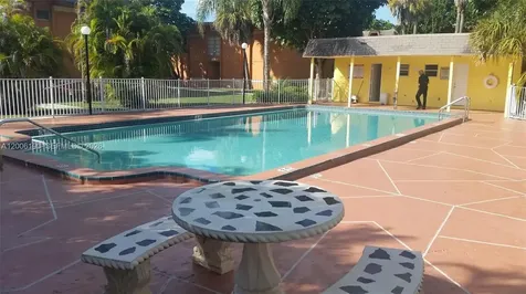 9405 SW 76th Street Miami FL 33173