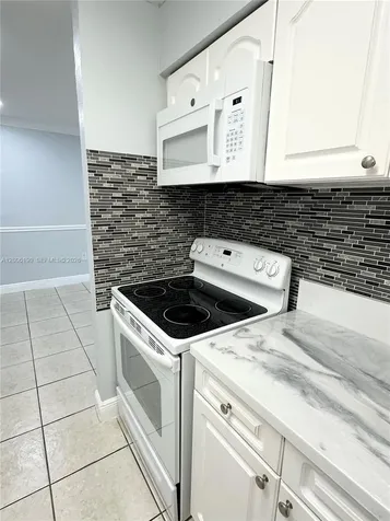 9405 SW 76th Street Miami FL 33173